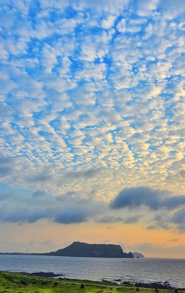 성산일출봉 구름