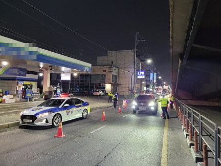 인천경찰의 음주운전 단속 광경