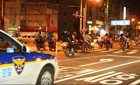 토오바이 폭주족 단속현장