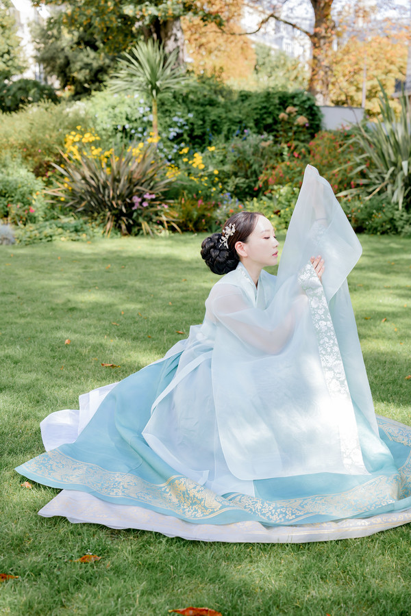 Ilona Hann 일로나 한니(진)