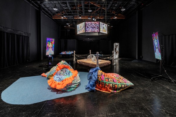 '전시 《투사와 투사》 (projecting while projecting)'  전경