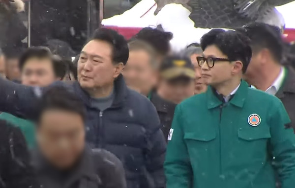 서천수산물종합시장 화재 현장에 함께 방문한 윤석열 대통령과 한동훈 국민의힘 비대위원장