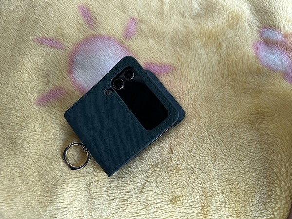 압수한 총책 휴대폰