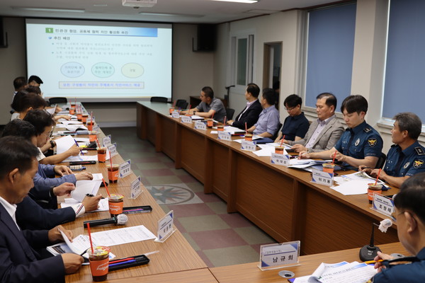 인천강화경찰서가  '지역치안협의회'를 개최하고 있다.(사진=강화경찰서)