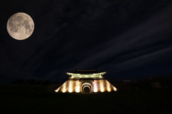 슈퍼문인 보름달