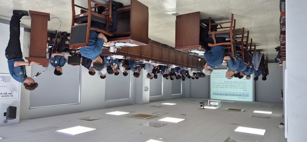 청주상당경찰서는 5월 19일 오전 9시 30분경 3층 소회의실에서 경찰서 각 과장 및 계·팀장, 지역경찰관서장이 참석한 가운데 2025년 치안종합평가 및 치안고객만족도 향상을 위한 보고회를 개최했다.(사진=청주상당경찰서 제공)