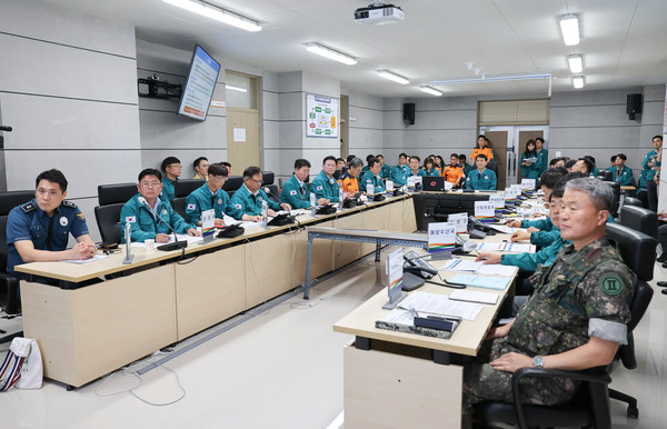강원특별자치도 2025년 을지연습 최초 상황보고회의 장면(사진=강원자치도 제공)