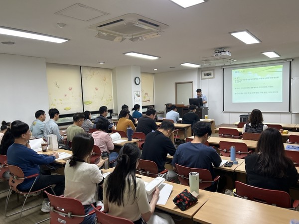 인천광역시가 9월 17일 아동복지시설 종사자 역량강화 교육을 실시하고 있다.(사진=인천시)