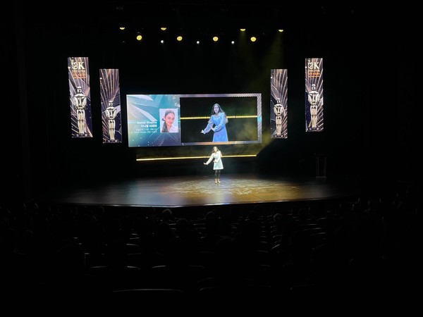 K 온라인 씨어터 대상 수상자 Daniel Shapira 공연 