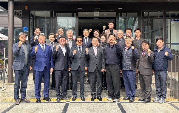 인천광역시가 3월 27일 관내 식당에서 인천시소상공인연합회와 오찬 간담회를 개최했다.